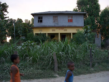 Eejot's school house