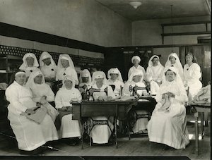 Members of the Red Cross in 1915