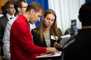 A Mines student meets with a career recruiter